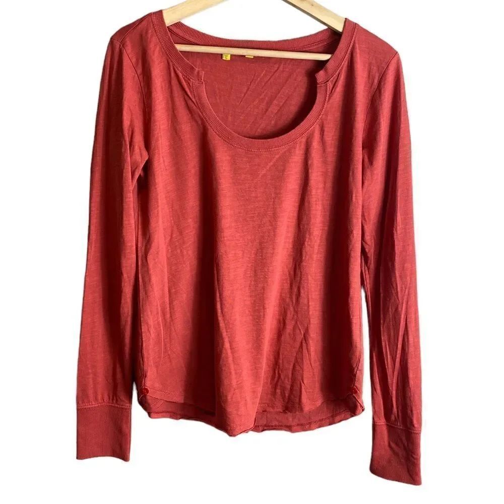 Anthropologie little yellow button long sleeve